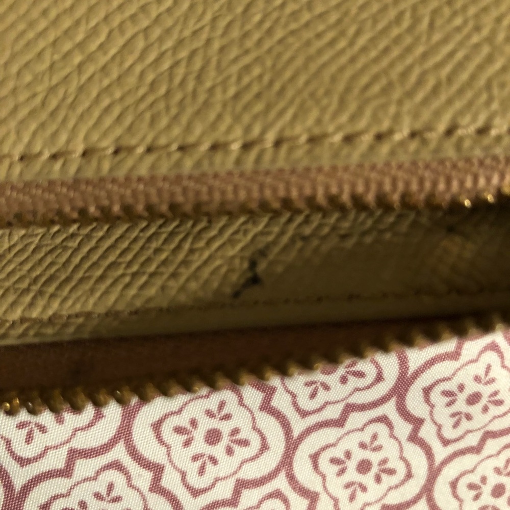 COACH wallet - Picture 7 of 7